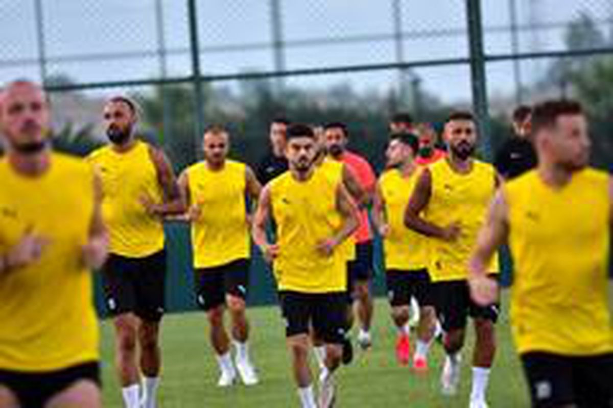 Manisa FK\'nın Antalya kampı başladı