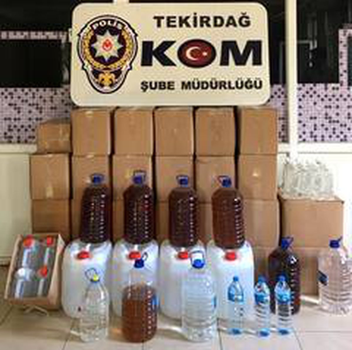 Tekirdağ\'da kaçak içki operasyonu: 702 litre ele geçirildi