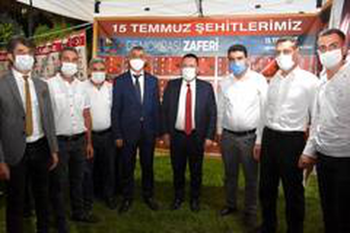 Başkan Beyoğlu demokrasi ve milli birlik nöbetinde