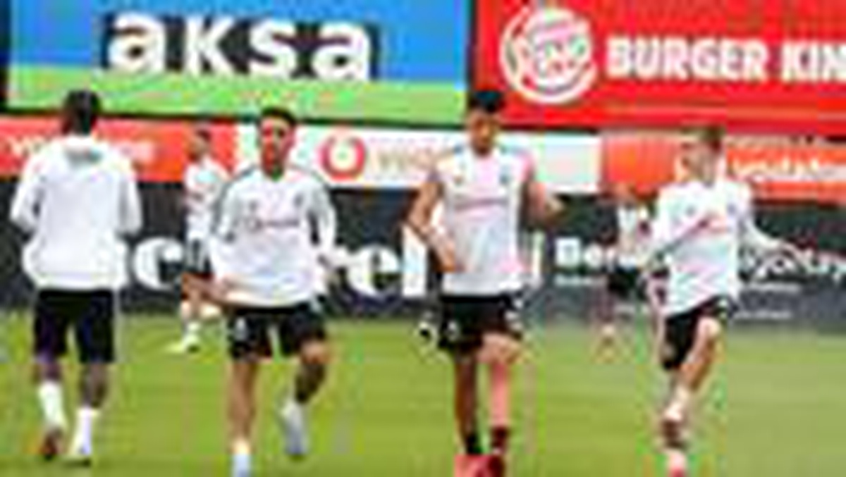 Beşiktaş\'ta Fenerbahçe maçı hazırlıkları sürüyor!