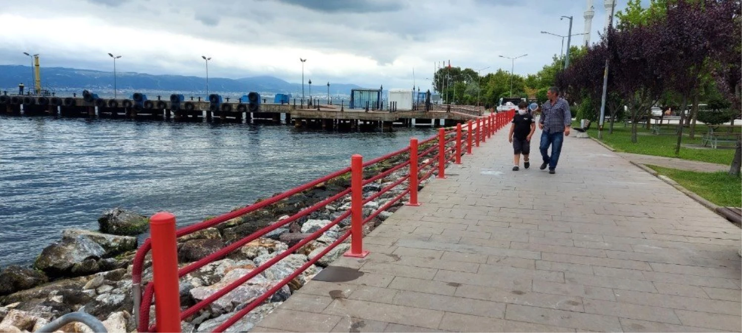 Son dakika haberleri | Gölcük Ulaşlı sahil parkı yenileniyor