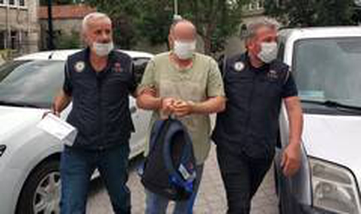 Samsun\'da FETÖ\'den gözaltına alınan 2 kişi adliyeye sevk edildi