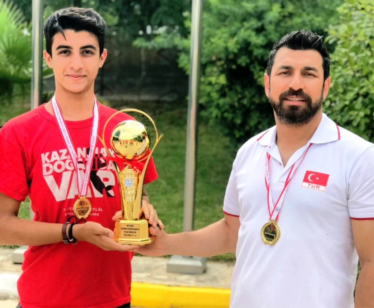 Şanlıurfa\'dan iki sporcu, Ankara Spor Lisesine girmeye hak kazandı