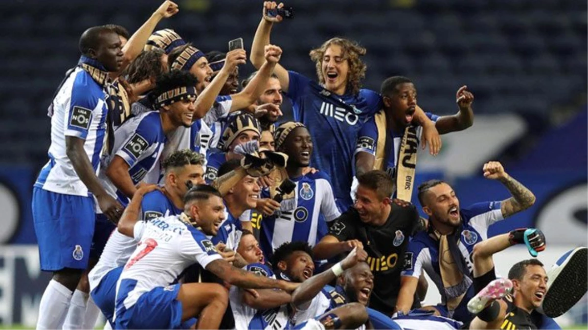 Süper Lig\'in eski yıldızları Aboubakar, Pepe ve Telles, Porto\'yla lig şampiyonluğu yaşadı