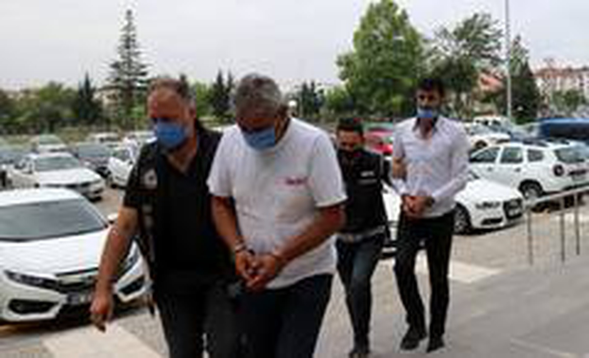 Bolu\'da TEM\'de durdurulan otomobilin bagajında 61 kilo eroini yakalandı