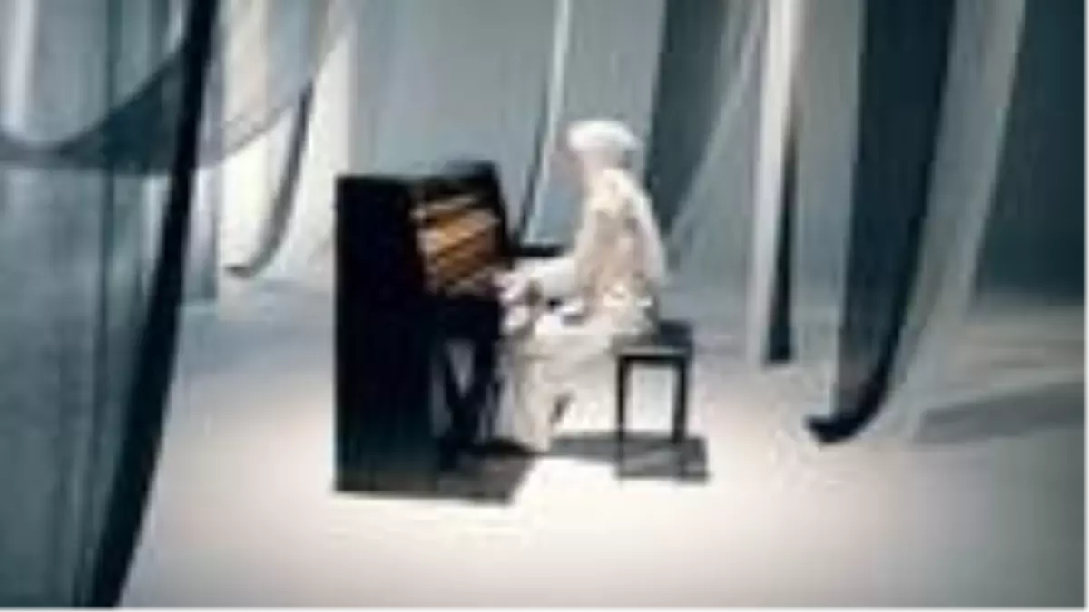 Büşra Kayıkçı X Modakaşmir - Kuledibi No:1