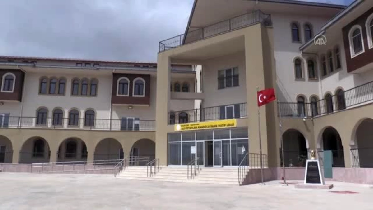 İmam hatipli öğrenciler su israfına dikkati çekmek için "dijital oyun" kodladı