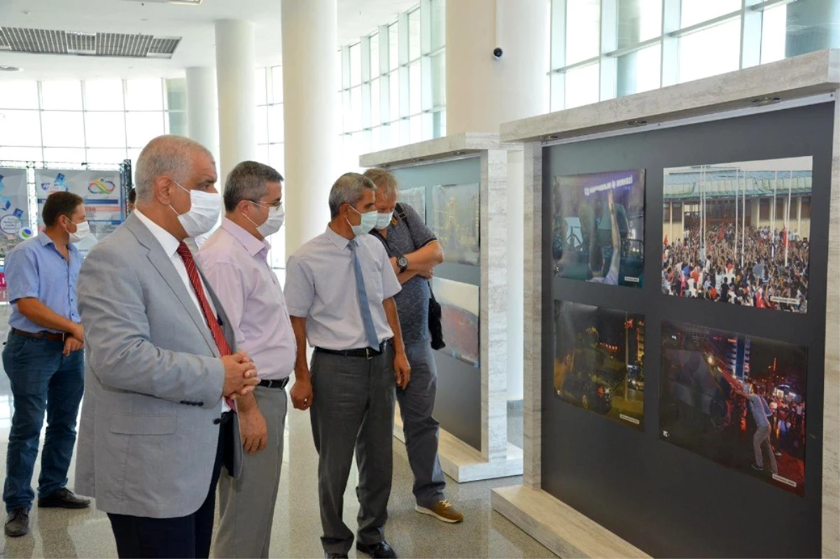 Son dakika haberleri: KAEÜ\'sinde 15 Temmuz yansımaları adlı fotoğraf sergisi açıldı