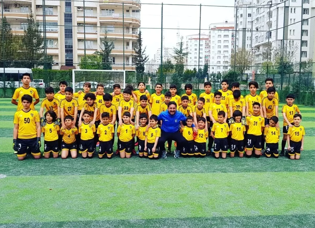 Silvan\'da futbol okulu açılıyor