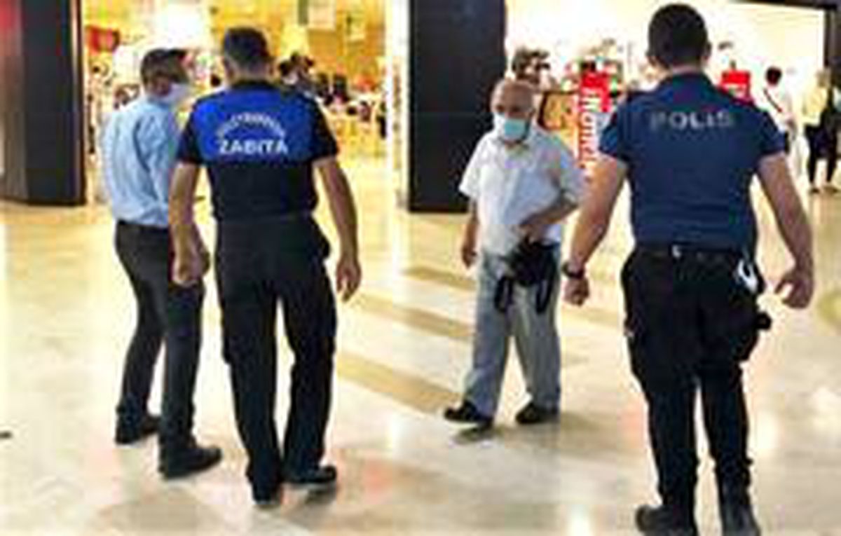 Zabıtadan alışveriş merkezinde denetim