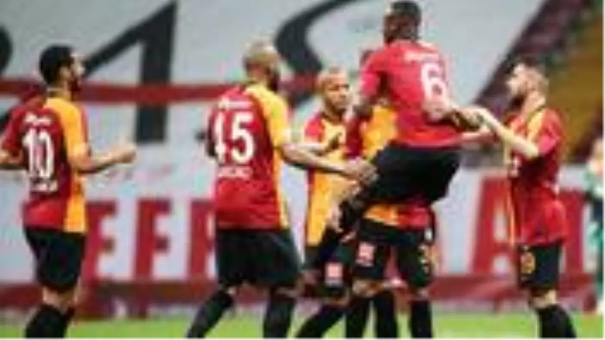 Galatasaray, sahasında Göztepe\'yi 3-1 mağlup etti