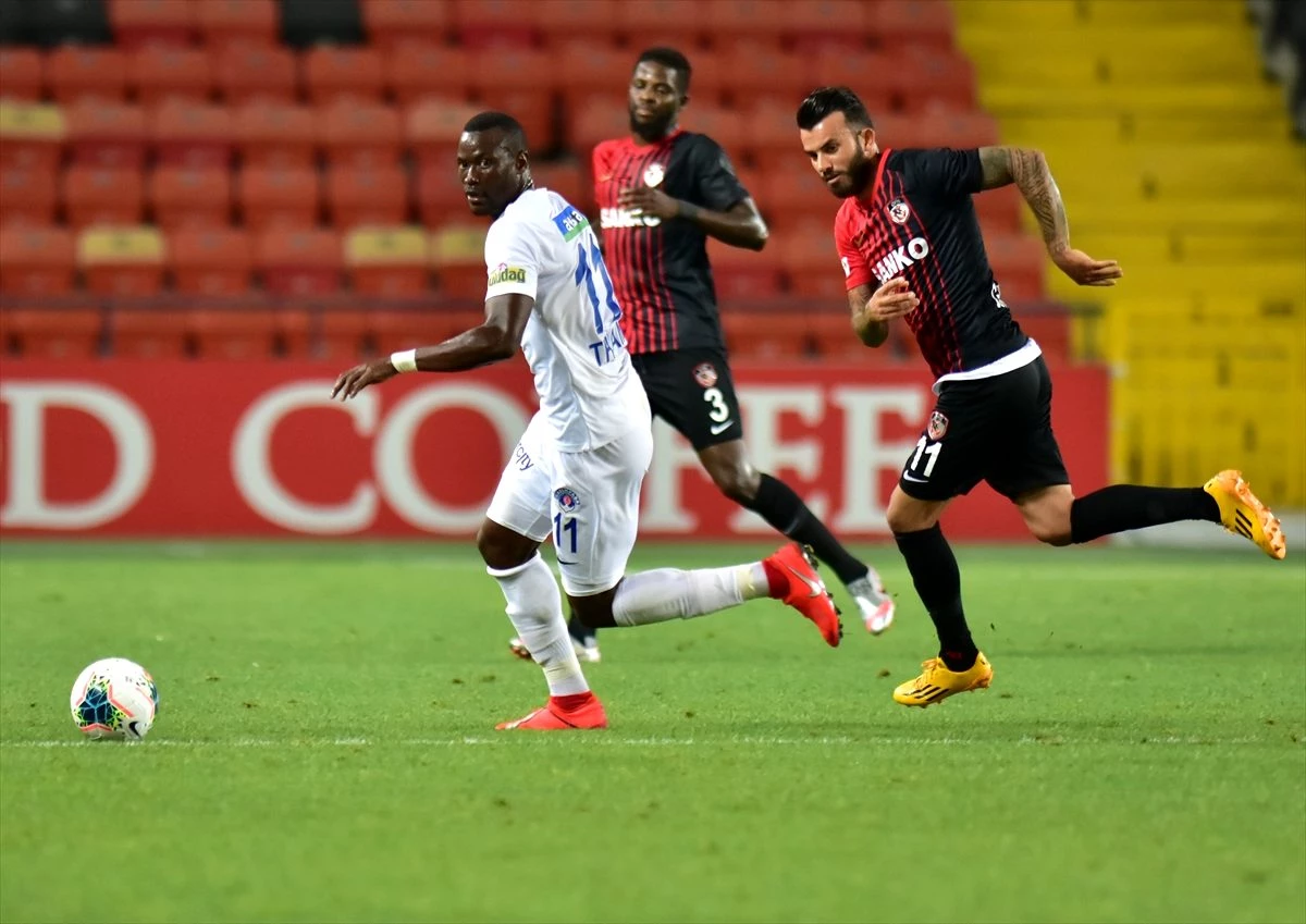 Gaziantep FK, sahasında Kasımpaşa ile 2-2 berabere kaldı