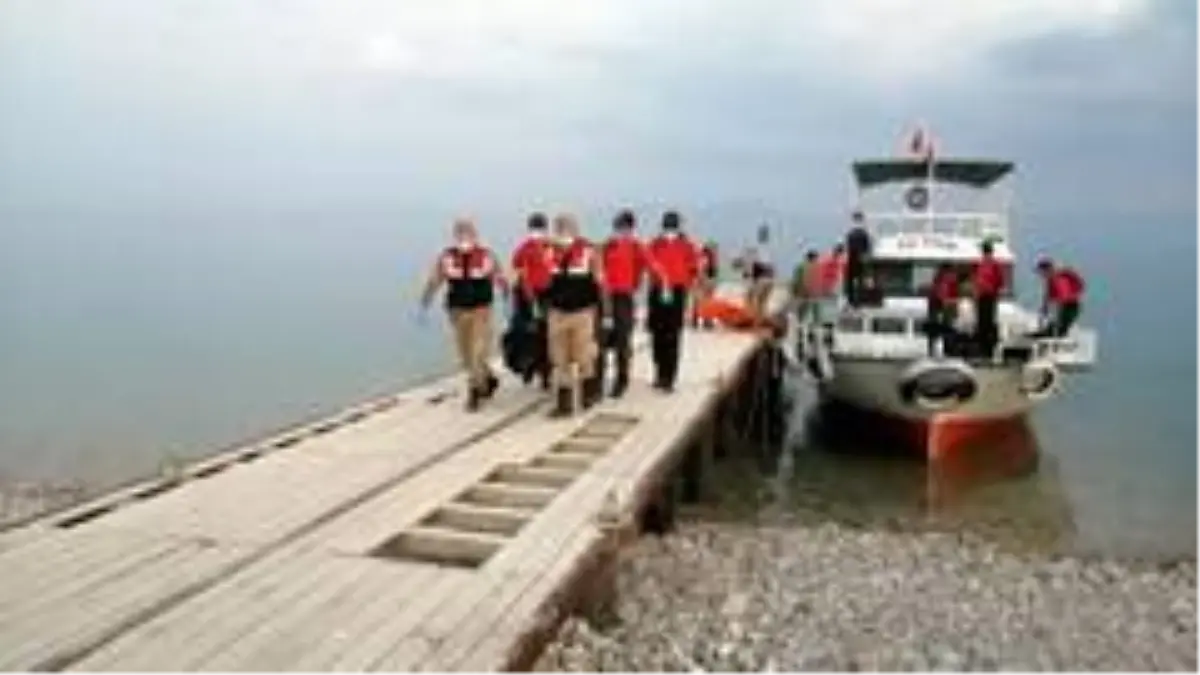 Van Gölü\'nden çıkan cenaze sayısı 54\'e yükseldi