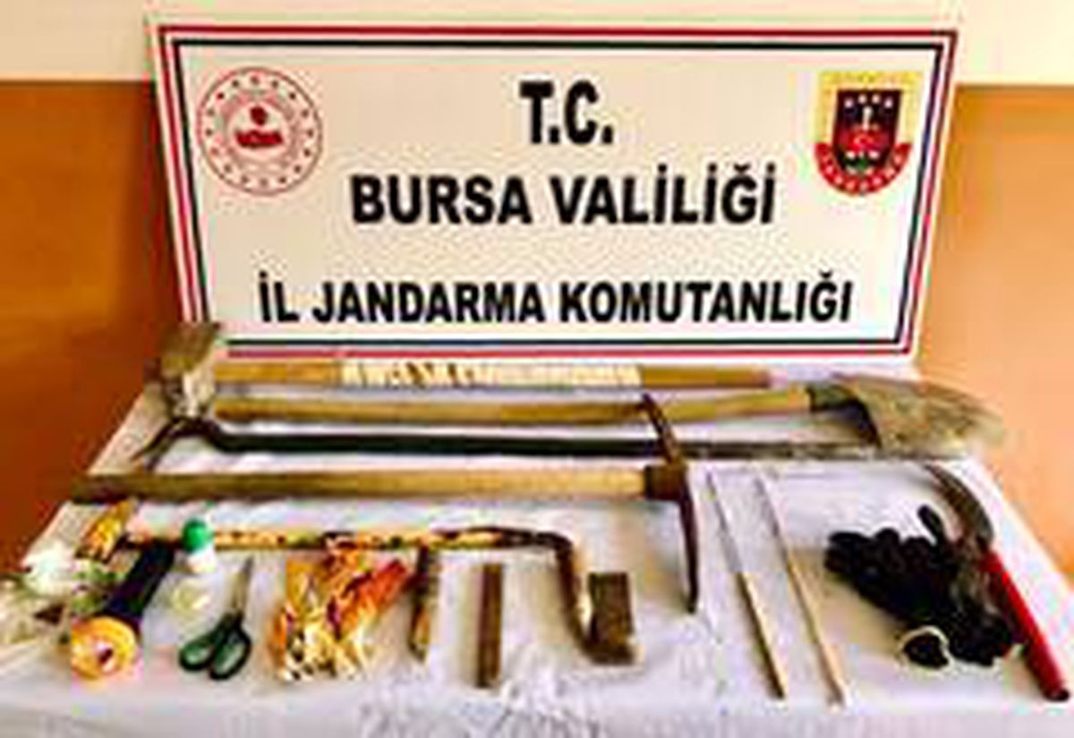 Definecilere suçüstü