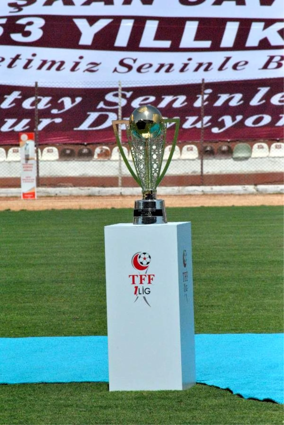 Hatayspor, şampiyonluk kupasına kavuştu