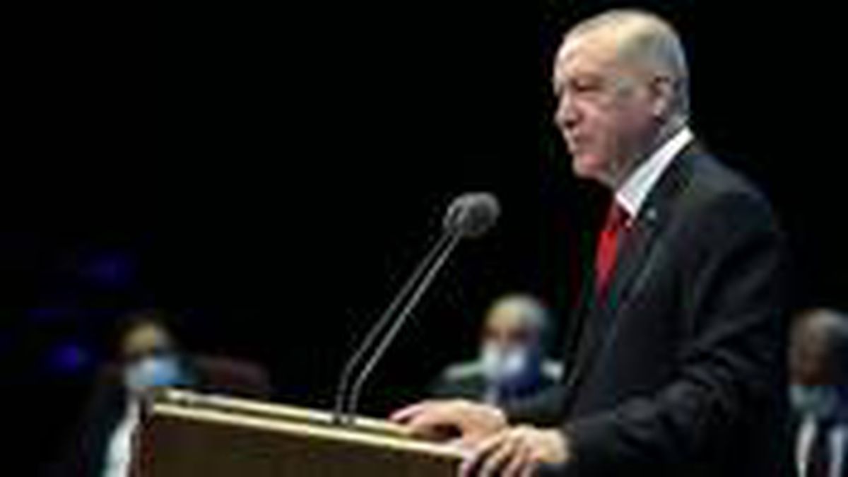 Erdoğan, sağlık hizmetlerini överken geçmişte başından geçen olayı anlattı: Bizzat yaşadım, ölüme gidiyordum