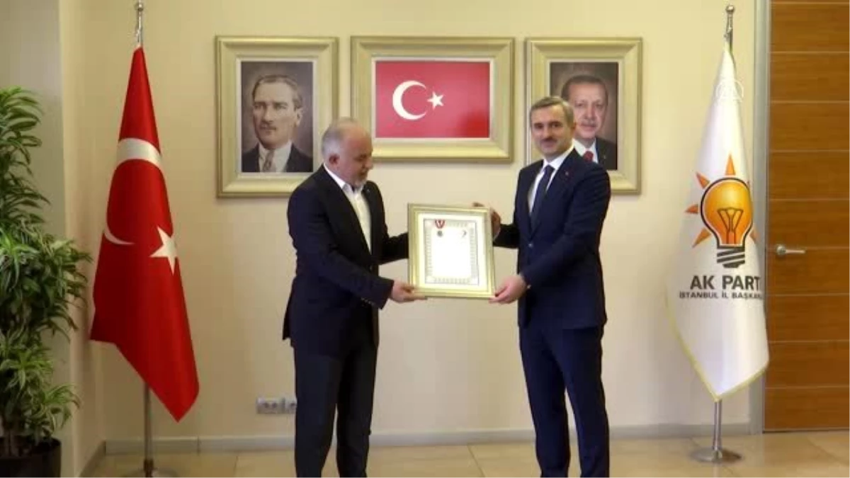 Kızılay Genel Başkanı Kınık\'tan AK Parti İstanbul İl Başkanı Şenocak\'a teşekkür ziyareti