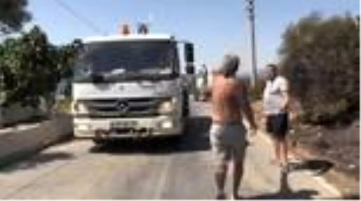 Seferihisar\'da makilik ve ormanlık alanda çıkan yangın söndürüldü (5) - İZMİR