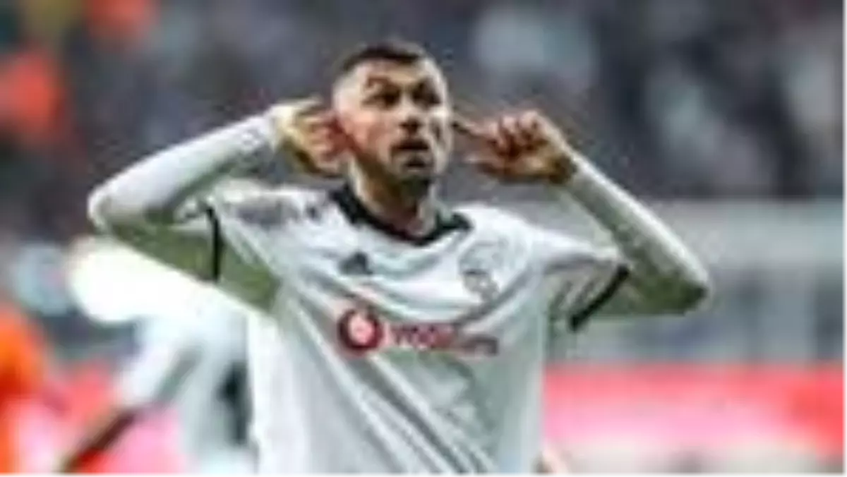 Burak Yılmaz Beşiktaş\'tan ayrılıyor! Yeni takımı...