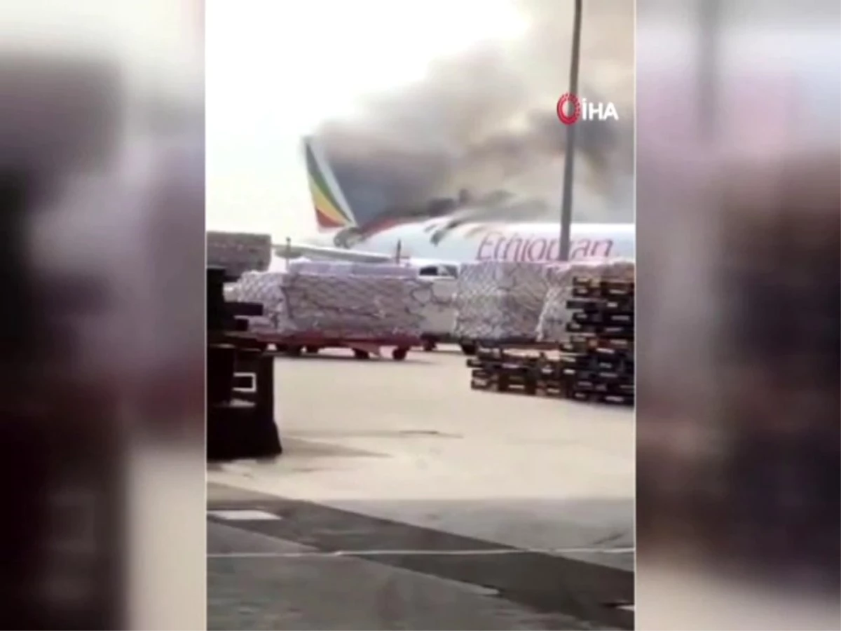 Çin\'deki Havalimanı\'nda Etiyopya uçağı alev alev yandı