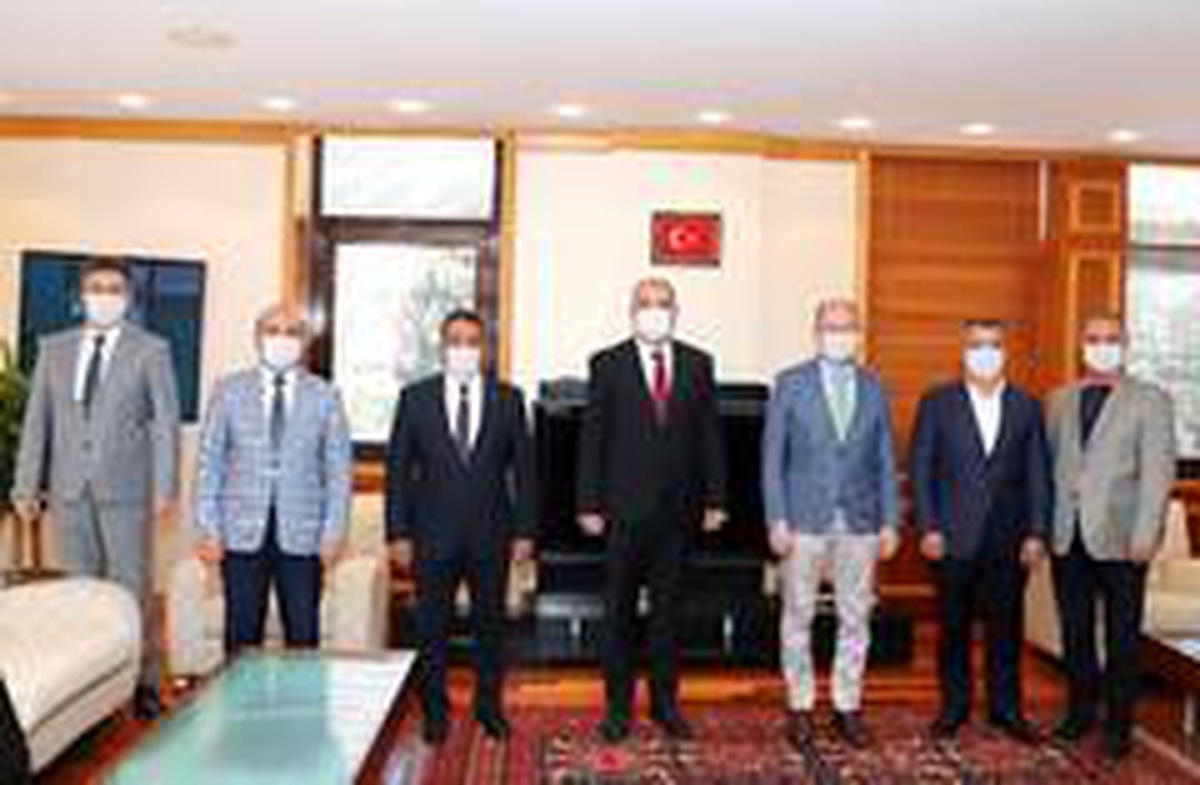 ESO\'dan Rektör Erdal\'a hayırlı olsun ziyareti