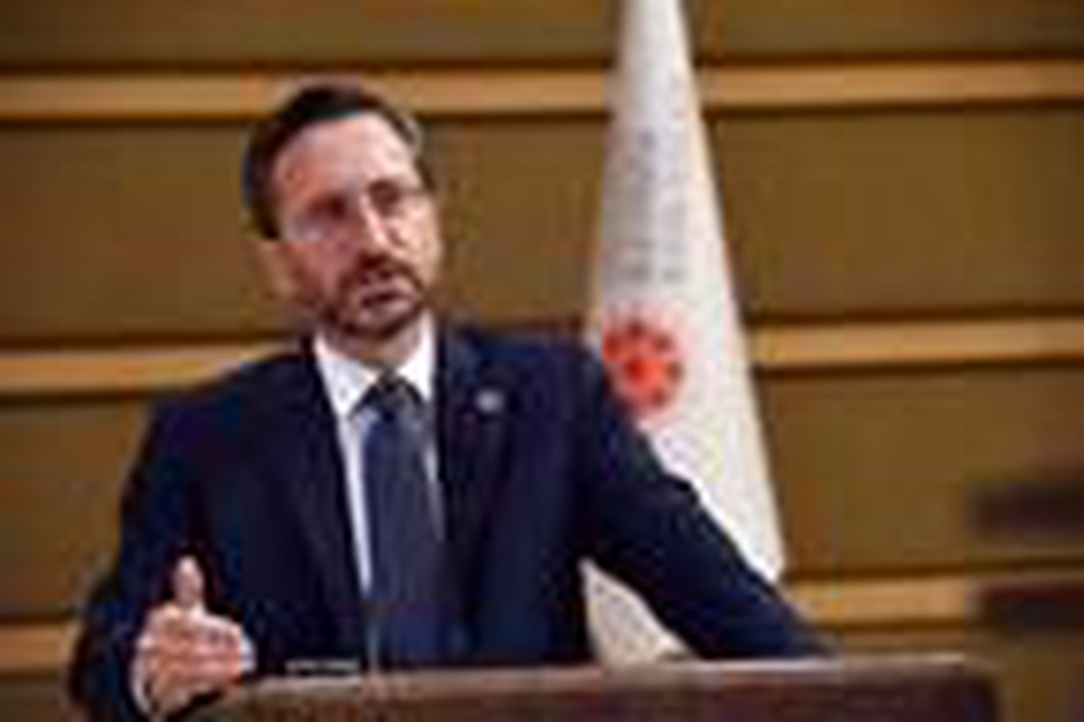 İletişim Başkanı Altun: Demokrasi düşmanlığı yapmayın, demokrasimize hizmet edin