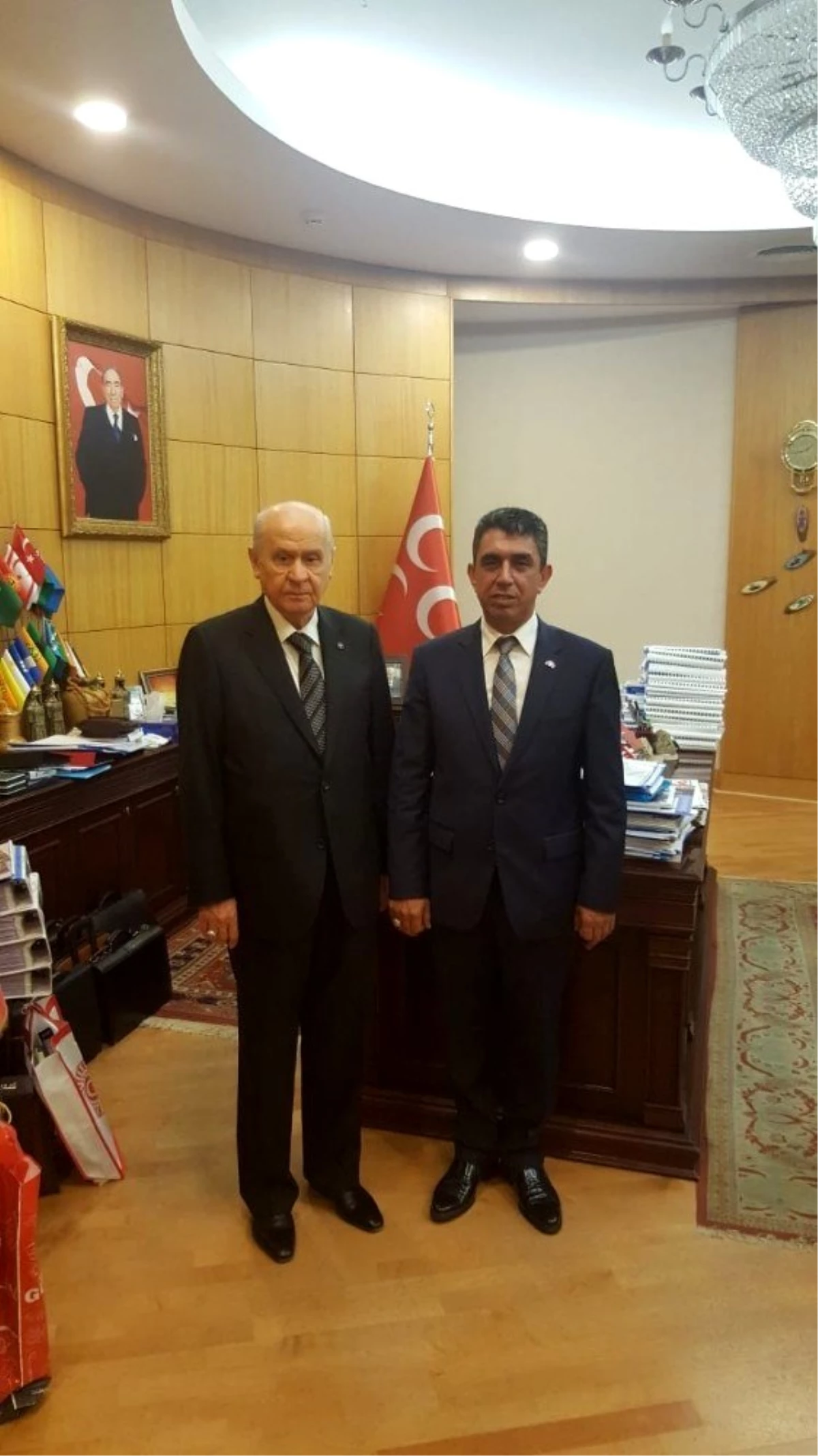 MHP\'de yeni başkan Ayhan Toy