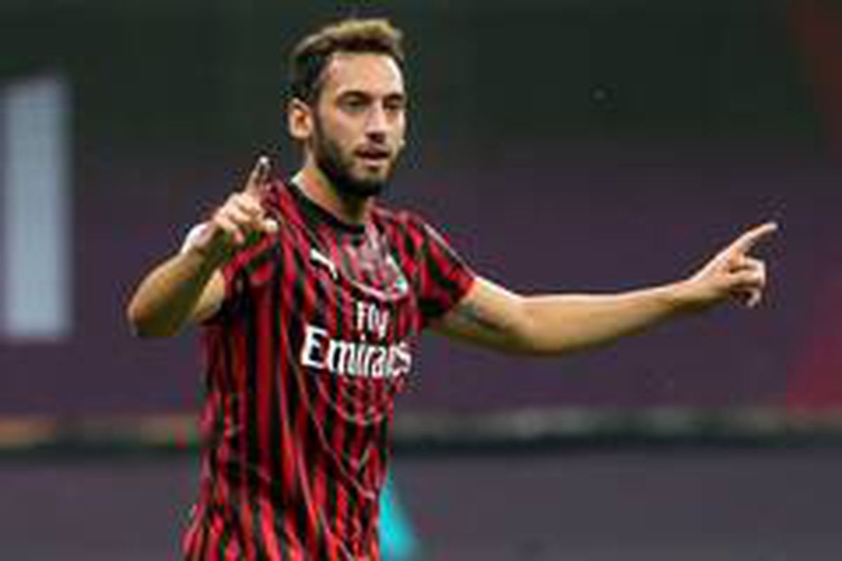 Milan\'da Hakan Çalhanoğlu rüzgarı