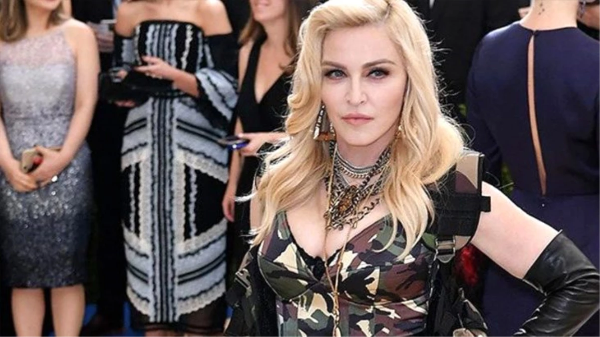 Rusya, eşcinsellerin haklarını savunan Madonna\'ya 1 milyon dolar ceza kesti