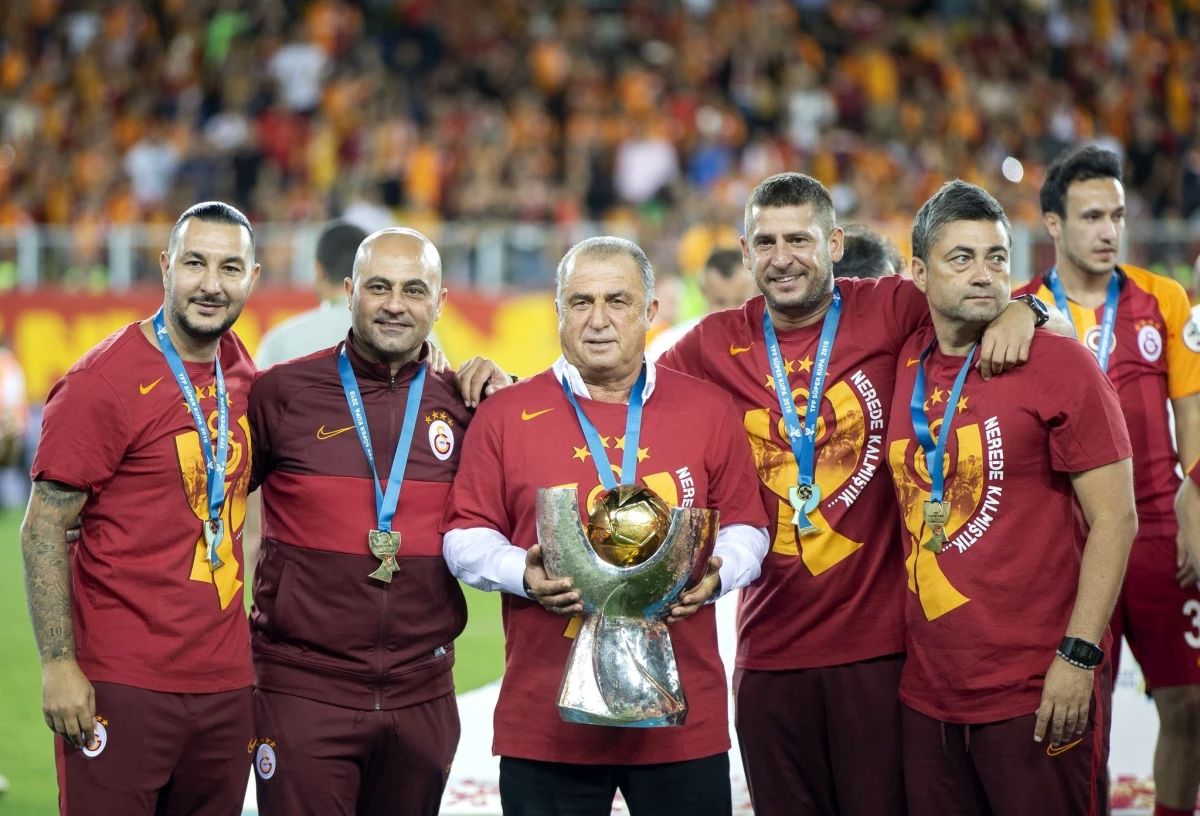 Galatasaray\'da Levent Şahin de görevinden ayrılacak