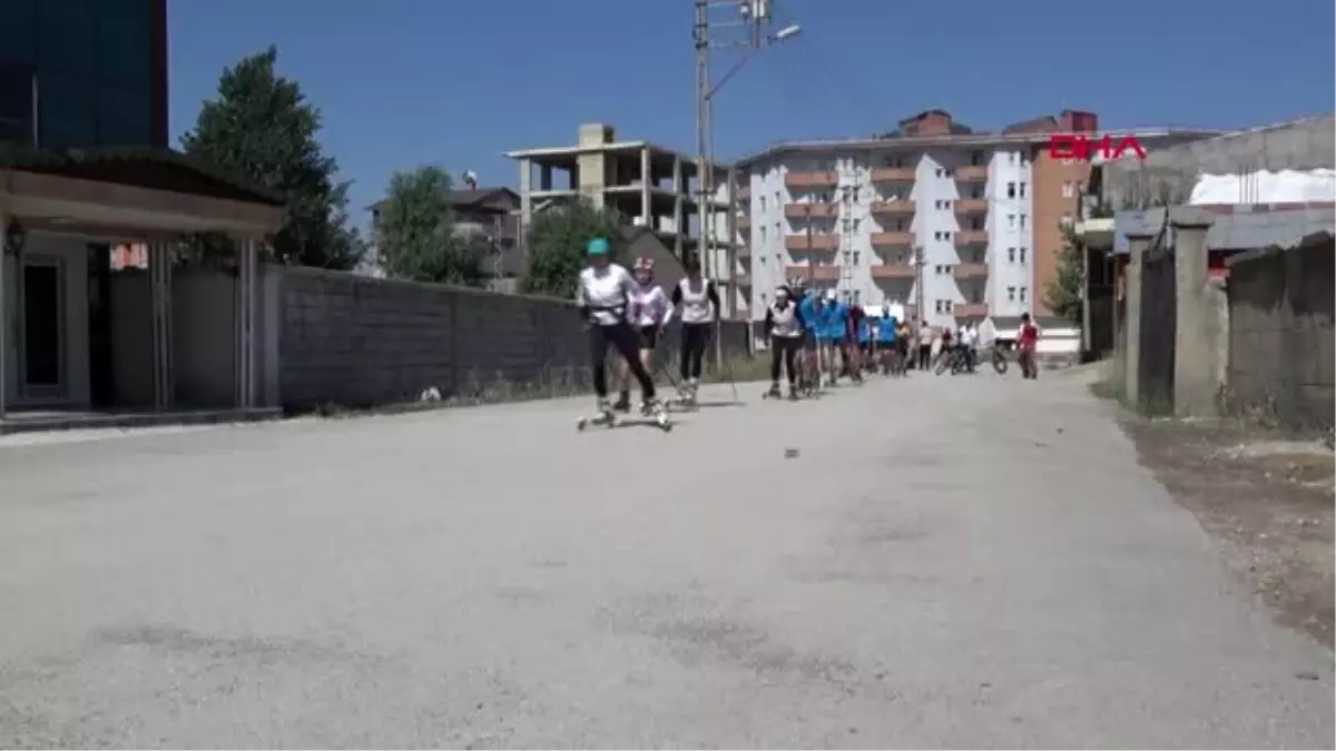 HAKKARİ Tekerlekli kayakçılar Türkiye Şampiyonası\'na karayolunda hazırlanıyor