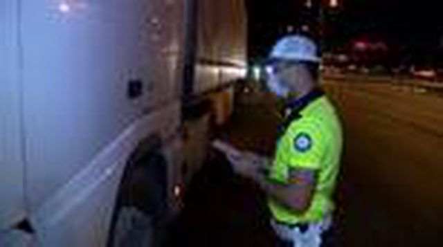 İSTANBUL-BEYKOZ'DA TIR VE KAMYONLAR ÜZERİNDE KURBANLIK DENETİMİ