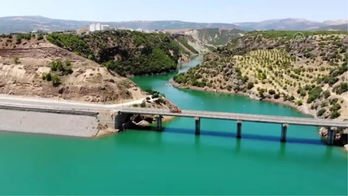 Kayıp Gülistan Doku\'yu arama çalışmaları AA ekibince havadan görüntülendi