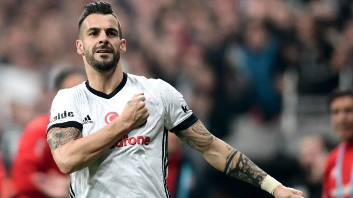 La Liga\'nın yeni ekiplerinden Cadiz, eski Beşiktaşlı Alvaro Negredo\'yu transfer etti