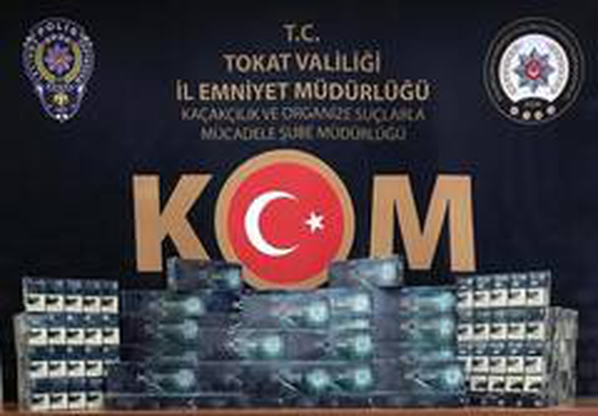 Valizinden 1710 paket kaçak sigara çıktı