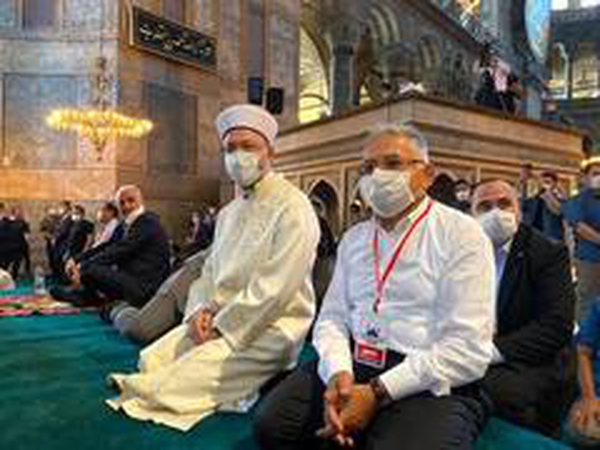 Başkan Büyükkılıç Ayasofya-i Kebir Cami-i Şerif\'inin açılışına katıldı