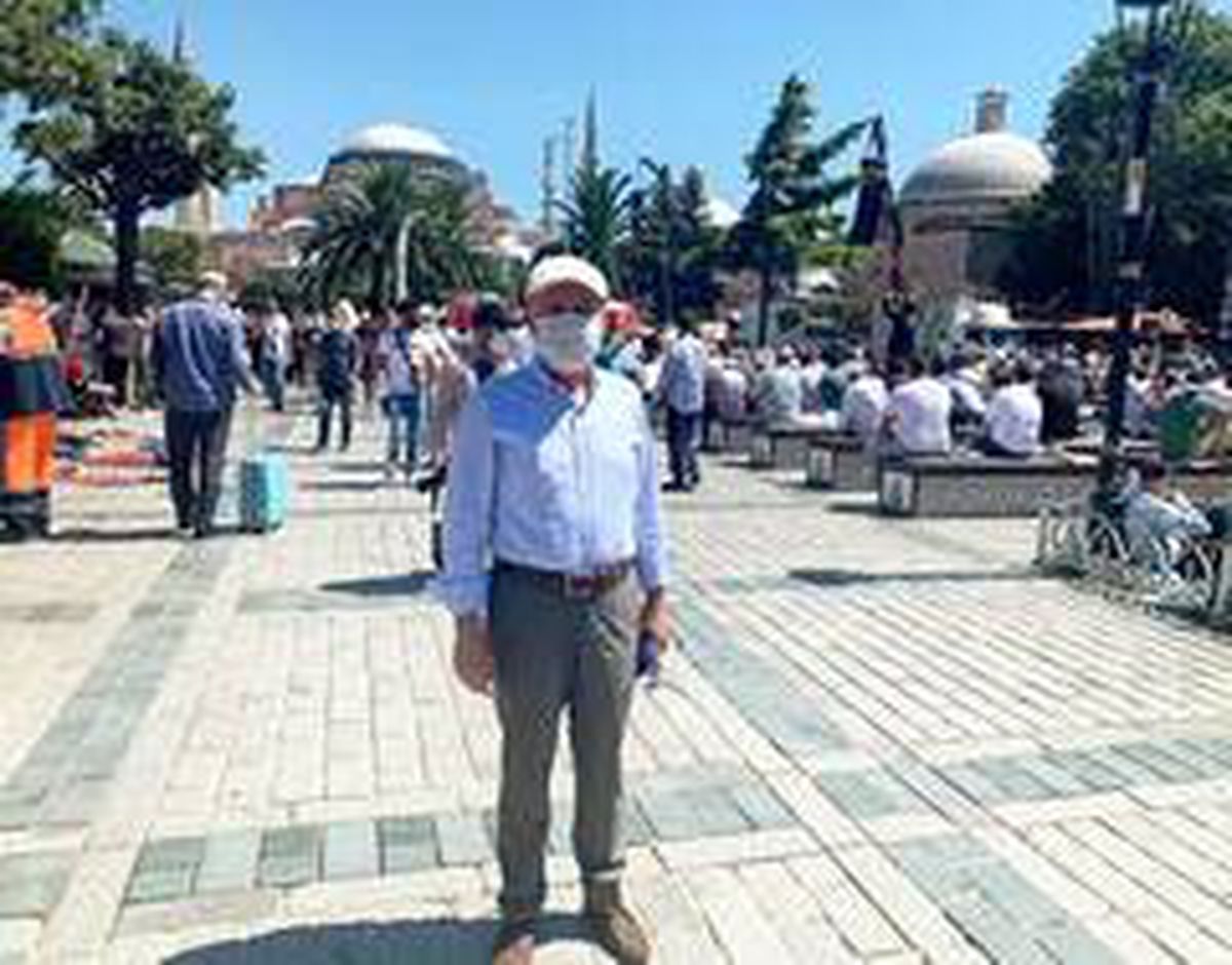 Başkan Çolakbayrakdar, Ayasofya\'da kılınan ilk Cuma Namazına katıldı