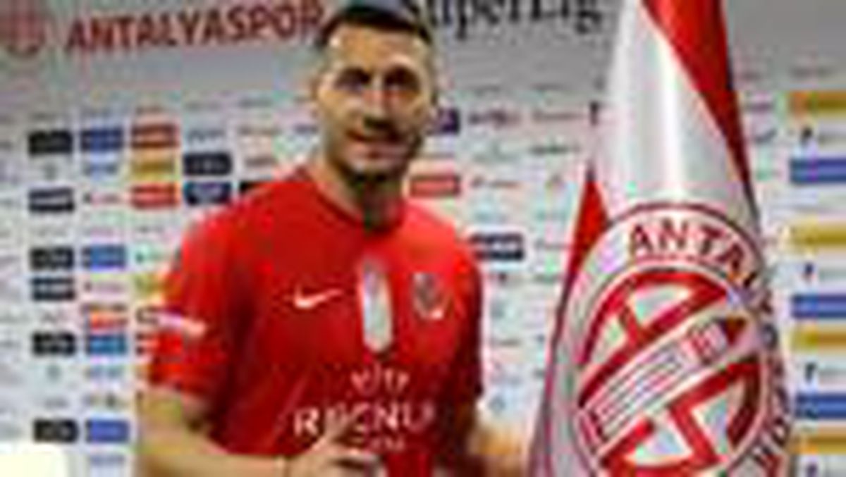 Burak Yılmaz yerine Adis Jahovic