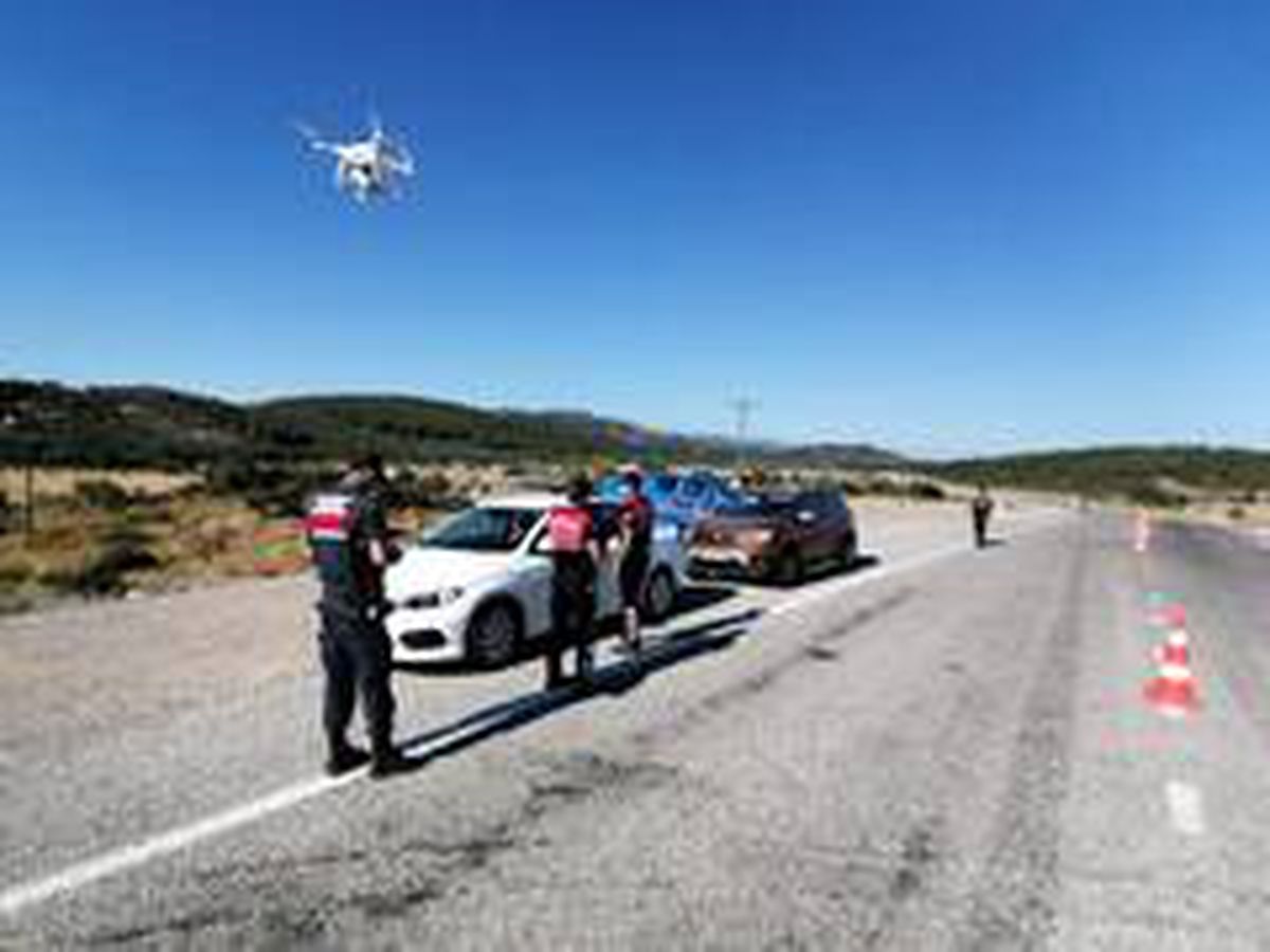 Jandarmadan drone ile havadan trafik denetimi