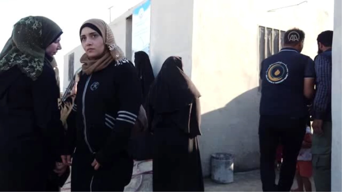 Son dakika haberi: Siraç Aile, Eğitim ve Yardımlaşma Derneğinden İdlib\'e 100 briket ev - İDLİB