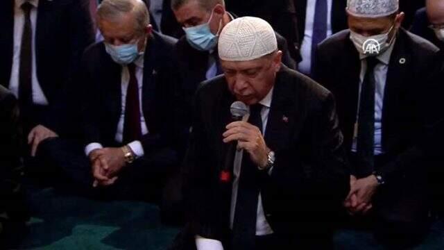 Son Dakika: Ayasofya Camii'nde 86 yıl sonra ilk namaz kılınıyor