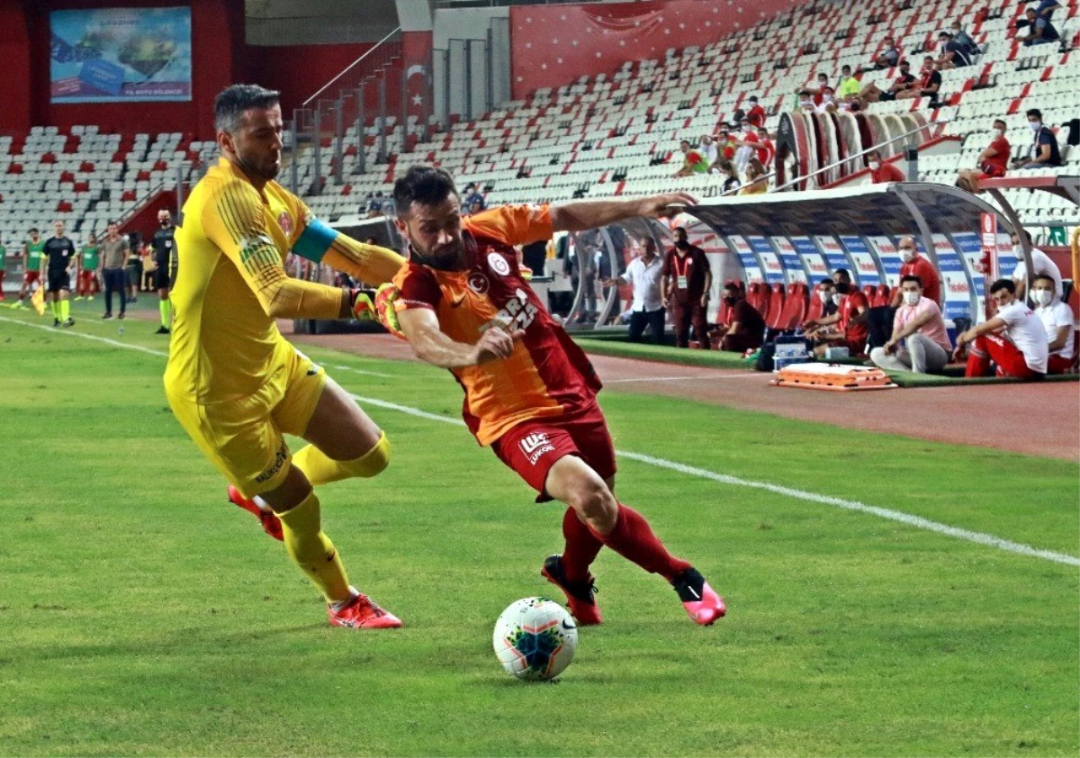 Süper Lig: Fraport TAV Antalyaspor: 1 Galatarasaray: 0 (İlk yarı)