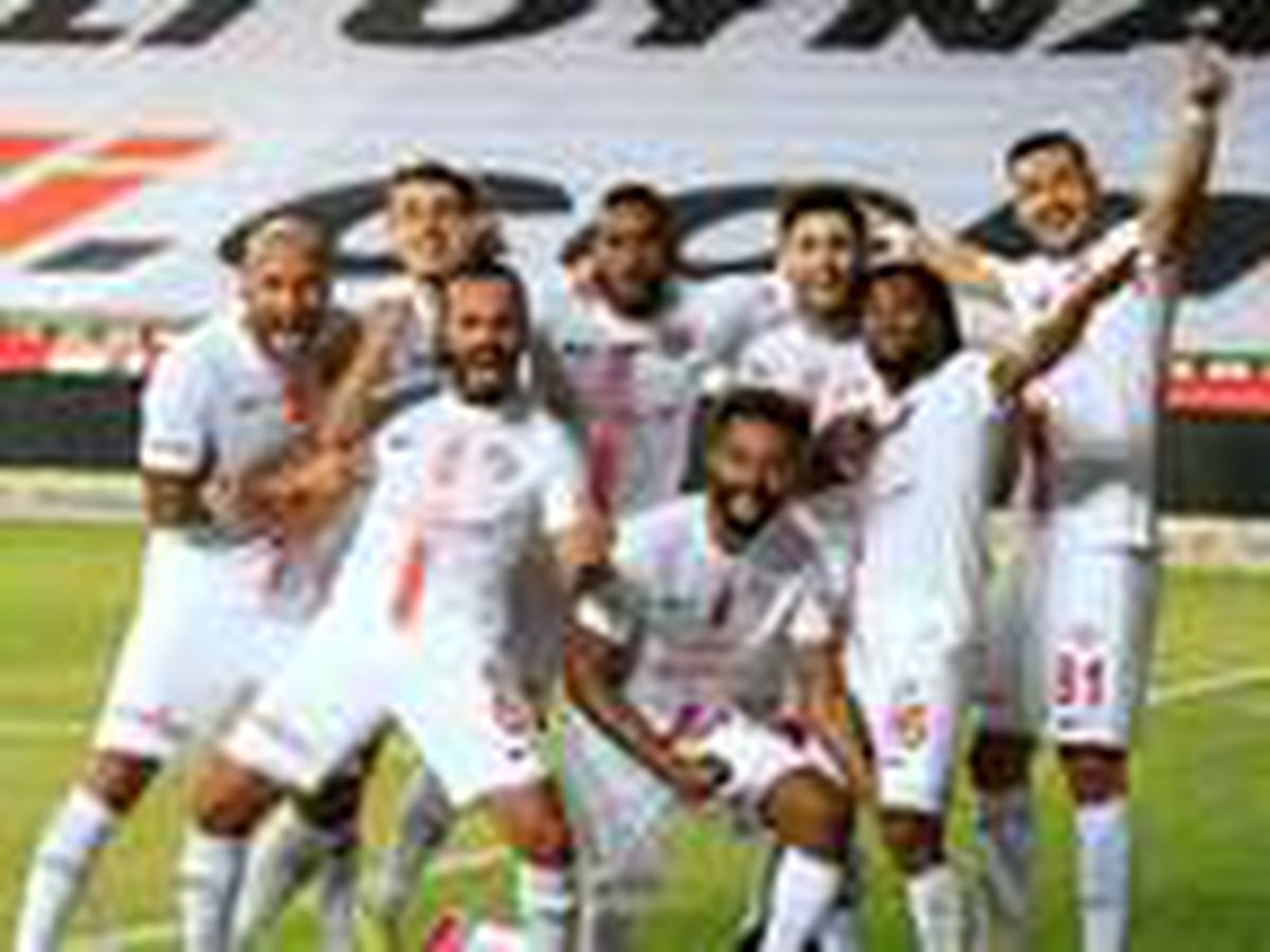 Antalyaspor, ikinci devreyi ilklerle tamamladı
