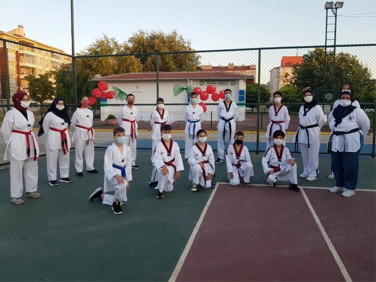 Eskişehir Gökmeydan Spor Kulübü\'nün 9 sporcusu siyah kuşak bağladı