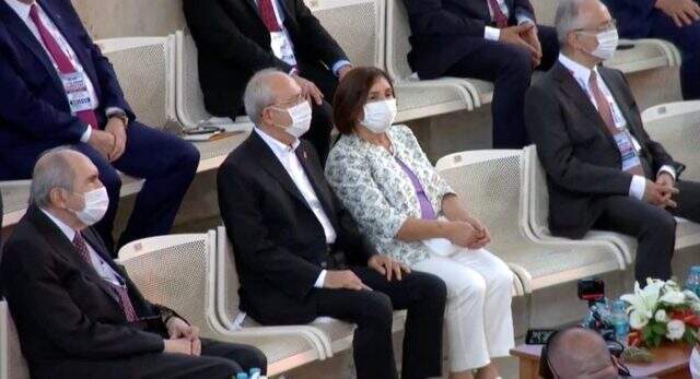 Son dakika: CHP Kurultayı'nda konuşan Kılıçdaroğlu: İlk seçimde dostlarımızla birlikte iktidar olacağız Son dakika: CHP Kurultayı'nda konuşan Kılıçdaroğlu: İlk seçimde dostlarımızla birlikte iktidar olacağız