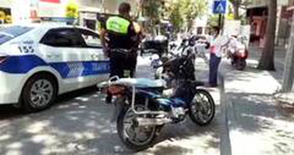Dur ikazına uymayıp motosikleti bırakıp kaçtı