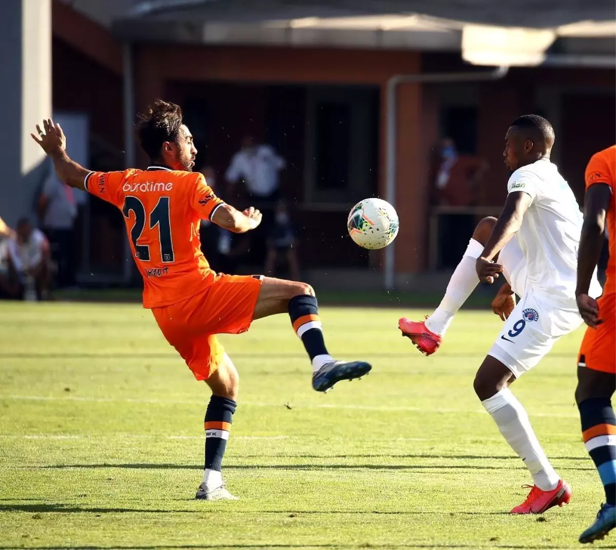 Süper Lig: Kasımpaşa: 3 Medipol Başakşehir: 2 (Maç sonucu)