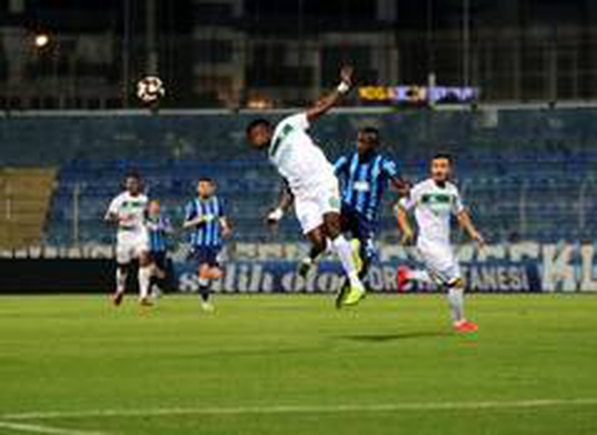TFF 1. Lig Play-Off Yarı Final: Adana Demirspor: 0 Bursaspor: 0 (İlk yarı sonucu)