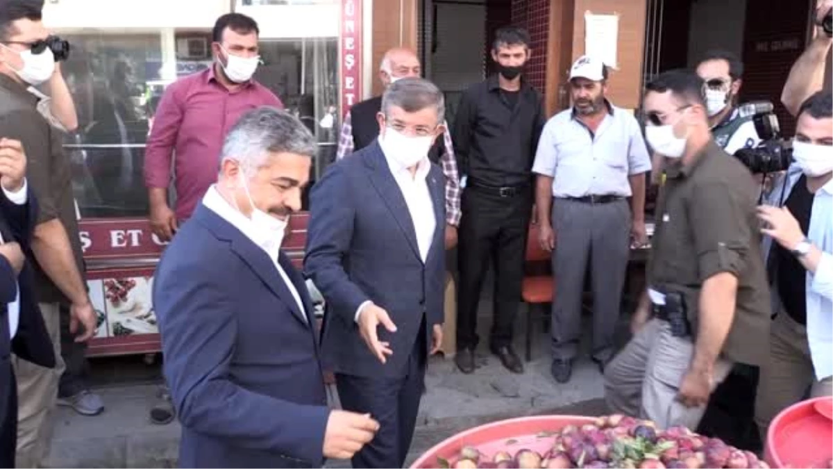 Gelecek Partisi Genel Başkanı Davutoğlu, partisinin il başkanlığı binasını açtı