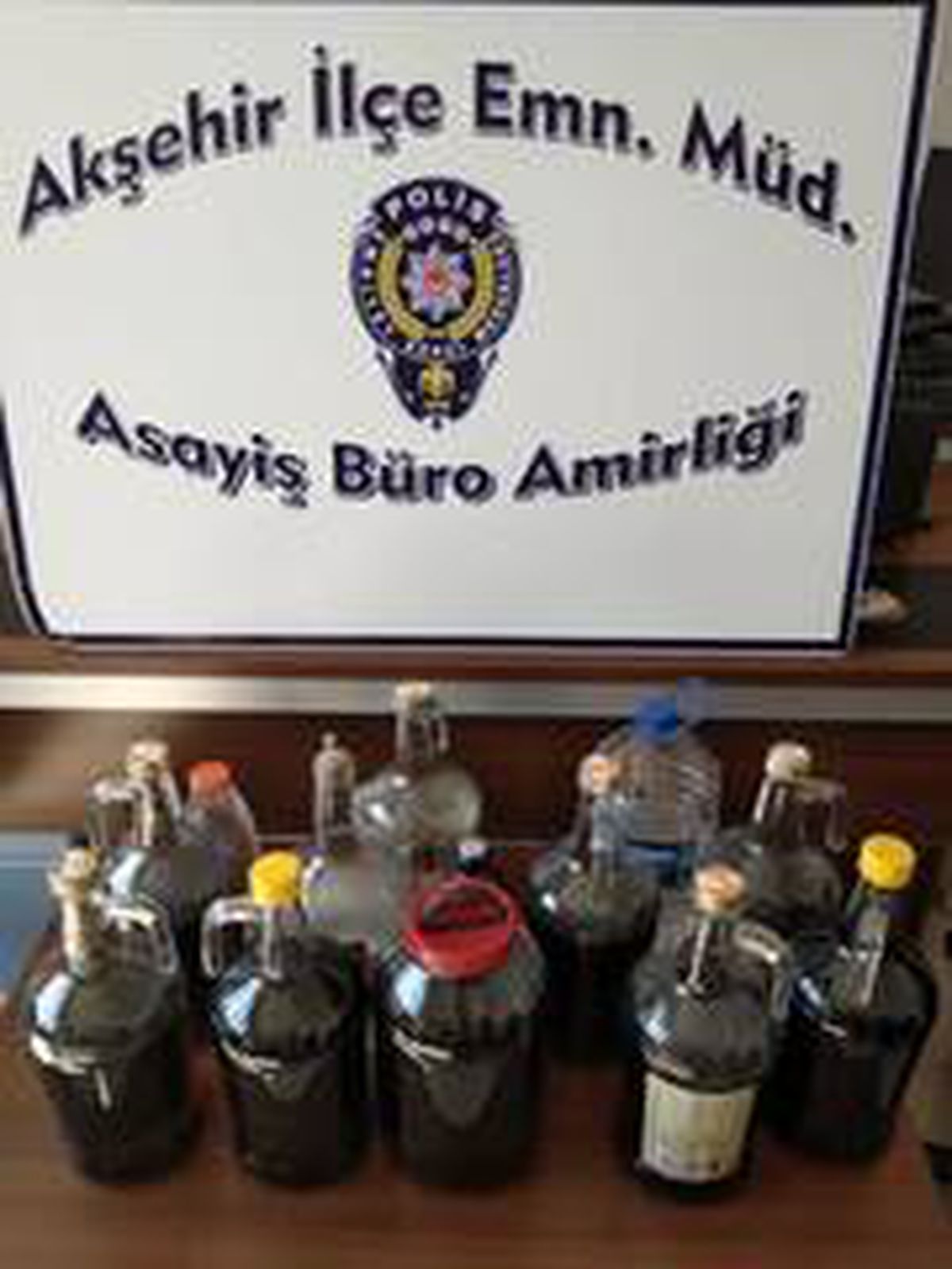 Konya\'da 40 litre kaçak içki ele geçirildi